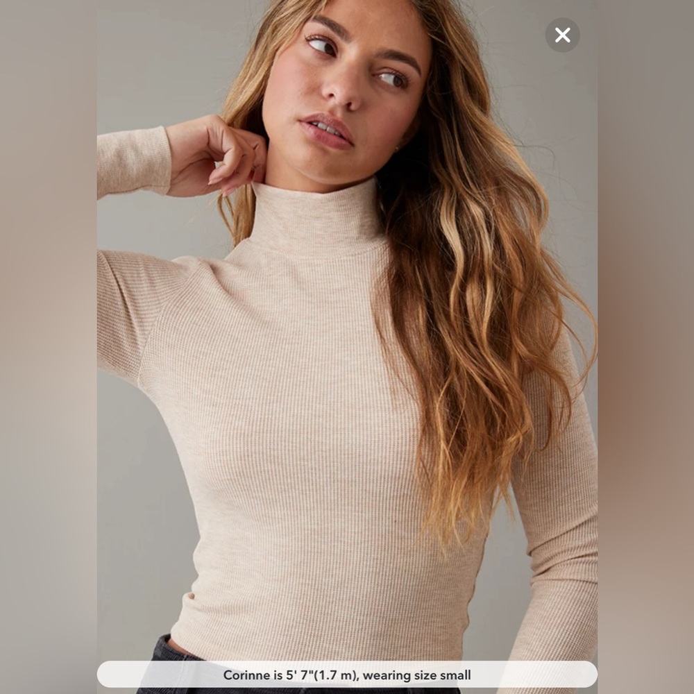 Like new AE Long-Sleeve Cropped Hey Baby Mock Neck Tee - size L